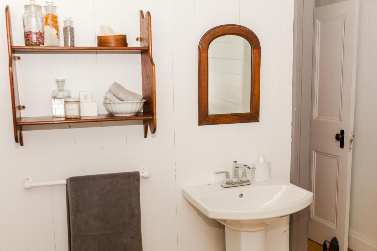 Le Vieux Presbytere Saint-Vallier Ngoại thất bức ảnh